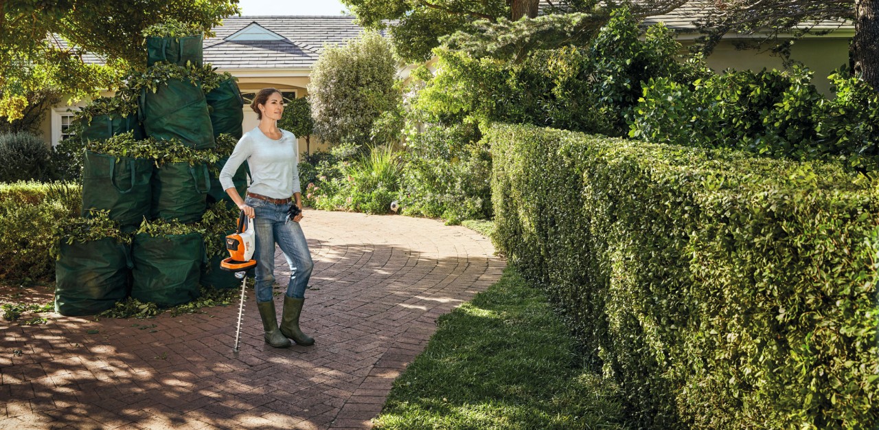 Cordless garden tools
