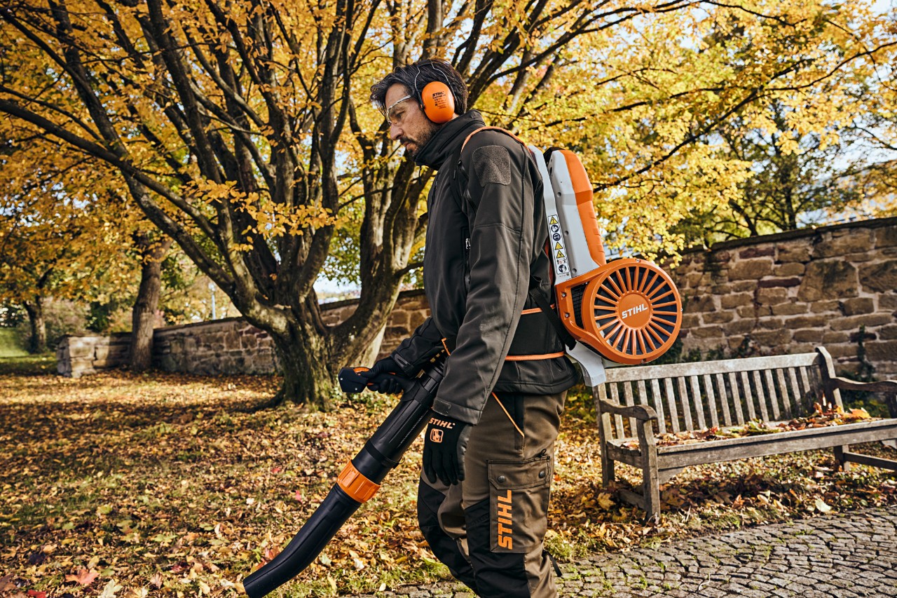 STIHL BGA 300