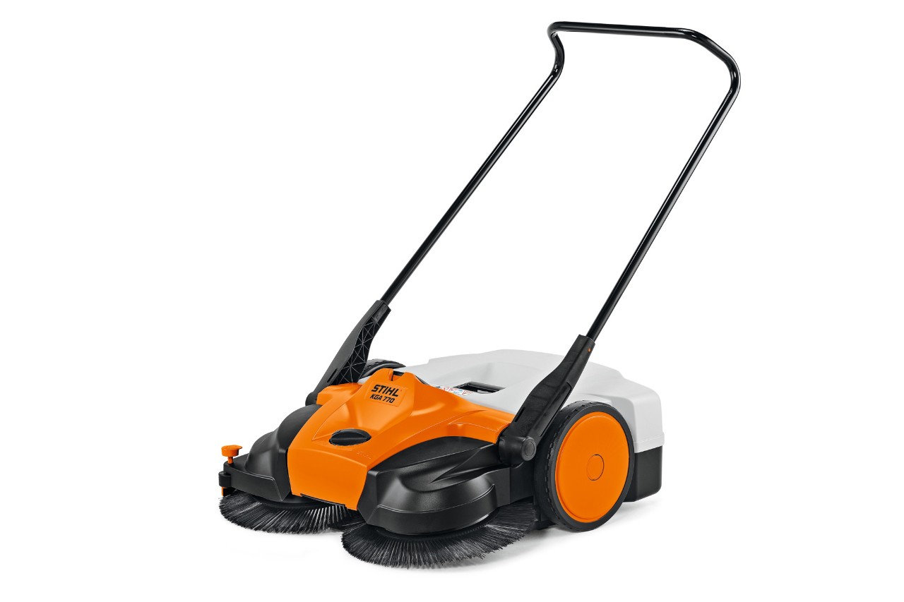 Sweeping machine for tender models